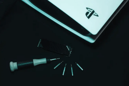 Verbatim Vi7000G Internal PCIe NVMe M.2 SSD with Heatsink for PS5 - 1TB  for sale in Emirates from Games2all